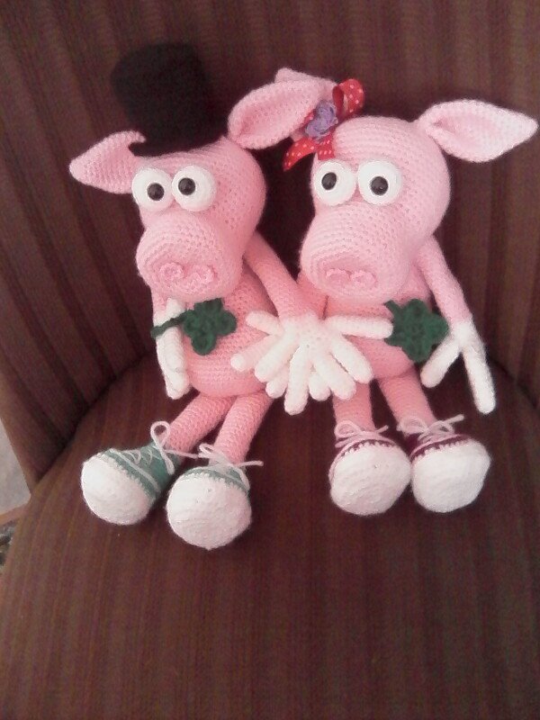 Häkelanleitung Schweinchen Gisbert und Frau Gisela