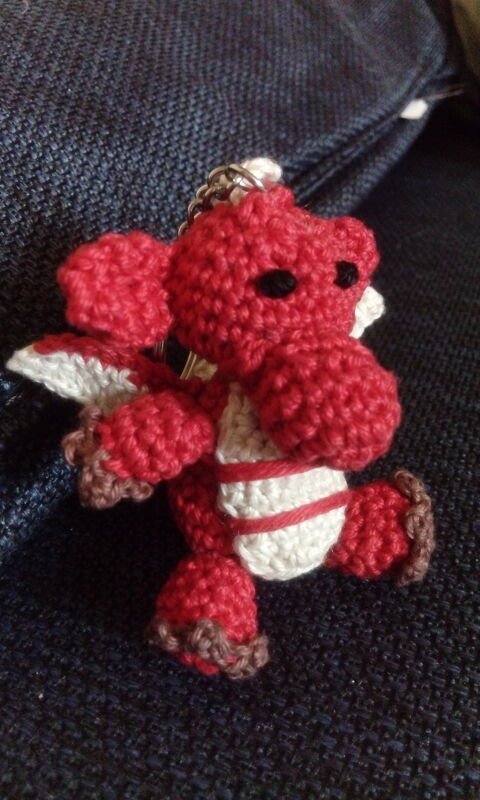 kleiner Glücksdrache - Drache - Schlüsselanhänger - Häkelanleitung