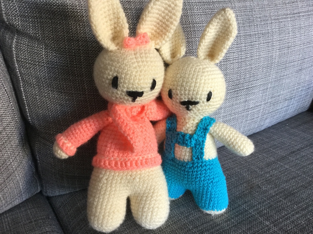 Häkelanleitung Hase Molly auf Deutsch