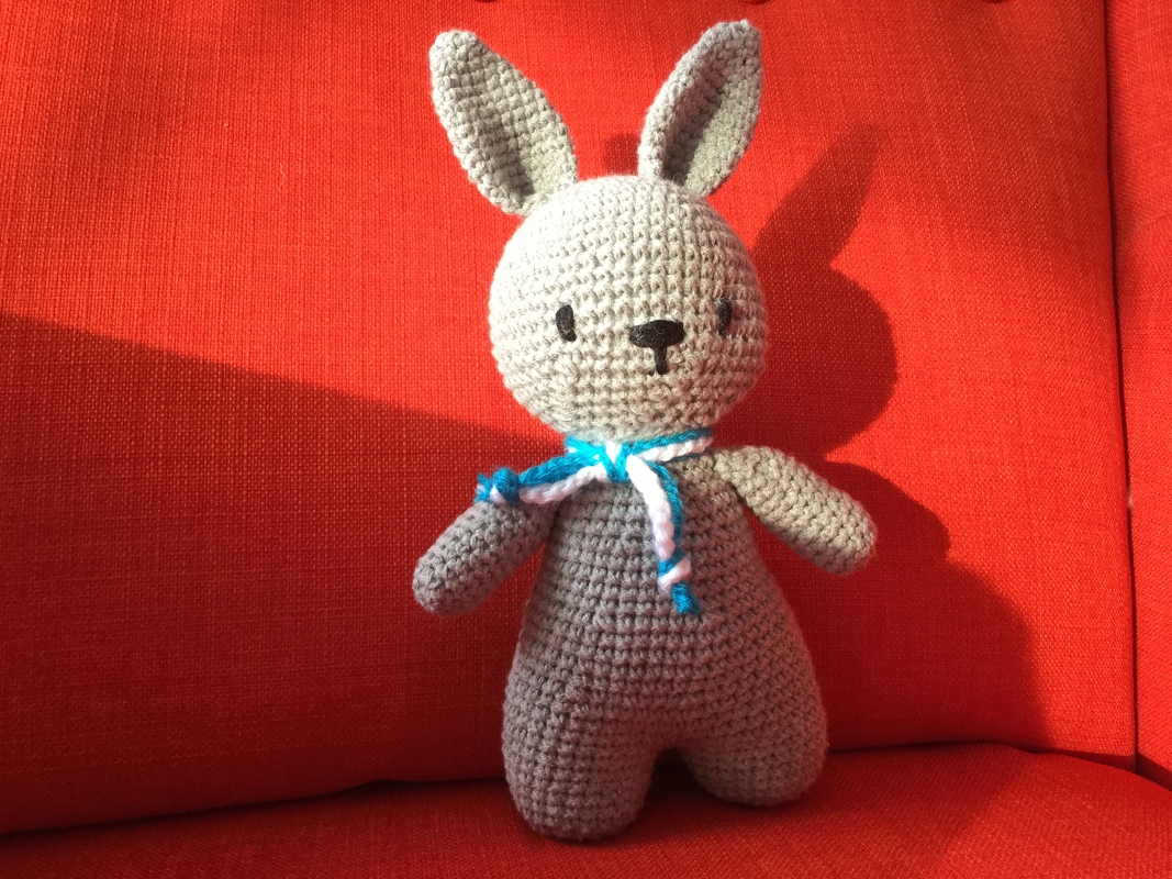 Häkelanleitung Hase Molly auf Deutsch