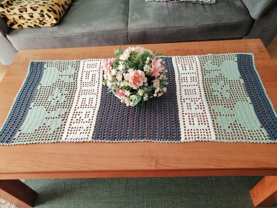 Häkeln / Tischläufer / Frohe Ostern