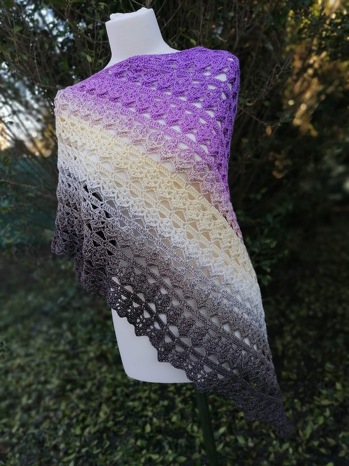 Very nice pattern, good working, yarn Magic Ball by ColorfulLmade