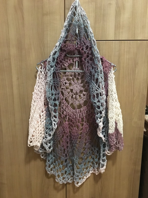 Kreisjacke MANDALA - aus BOBBEL-MOHAIR von Woolly Hugs gehäkelt