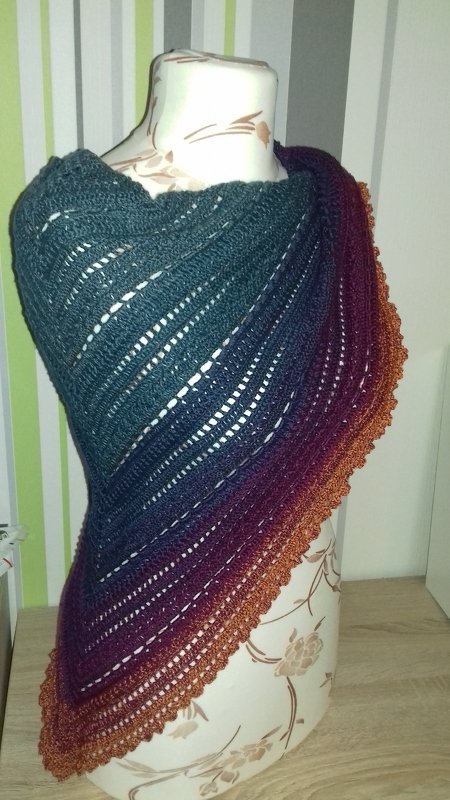 In'finito 2.0 Häkelanleitung für ein Dreieckstuch Endlostuch Stola