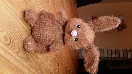 Hase Schlappohr zu Ostern Frühlingsdeko Osterhase