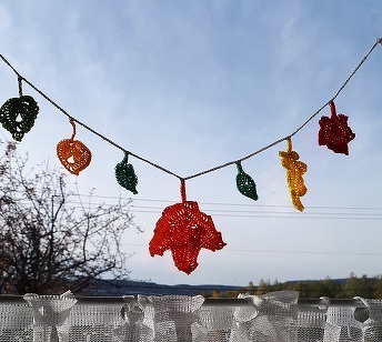 meine Herbstdeko, häkelt sich wirklich schnell, danke für die Anleitung.