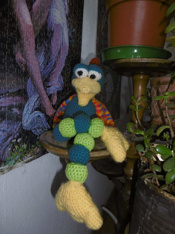 Häkelanleitung für einen „stolzen Gockel“, Kantenhocker