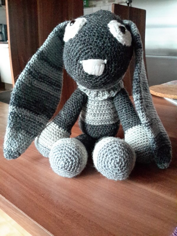 Häkelanleitung Schnuffelhase Lotta