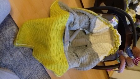 Häkelanleitung Einschlagdecke Babyschale