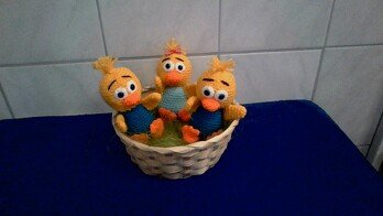 Die Kükenbande hat sich sehr gut häkeln lassen, hat richtig Spaß gemacht, ist ja auch eine
sehr gut Anleitung