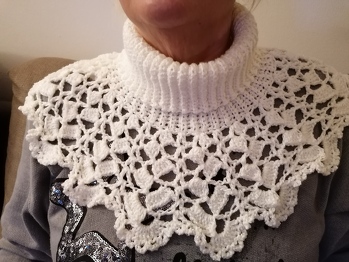 Mit Festen Maschen kann ich besser anpassen.
Aber beide Varianten kamen als Geschenk super Ann!!