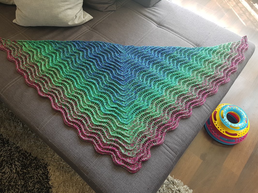 Häkelanleitung Dreieckstuch Glückswelle