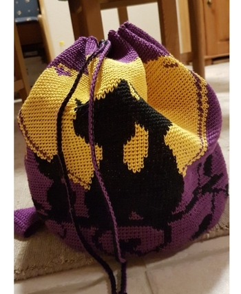 Hat mir sehr viel Spaß gemacht und das Ergebnis kann sich sehen lassen! Anfangs hatte ich etwas Probleme mit der Strickstick-Technik aber das hat sich schnell gelegt! Ein bisschen Übung und es lief wie am Schnürchen!!!