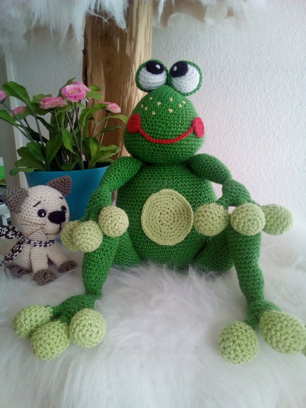 Frosch HOPPSL XL Kantenhocker Treppenhocker oder Kuscheltier Türstopper Frühlingsdeko