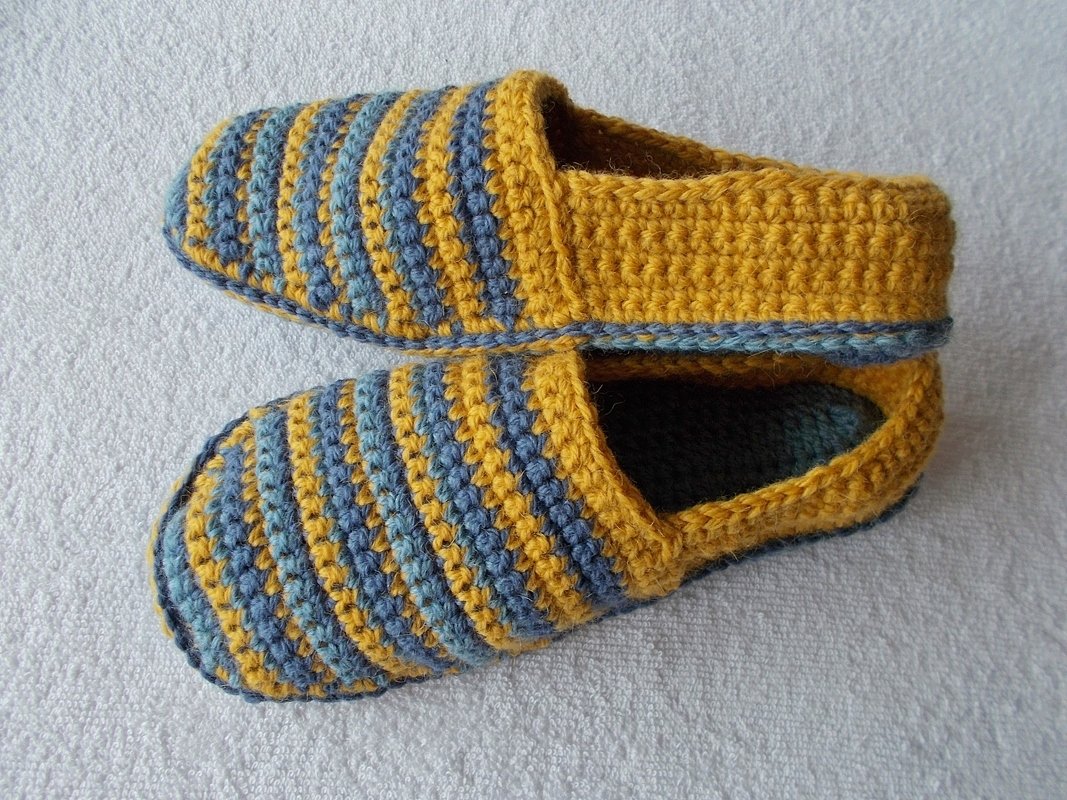 Hausschuhe häkeln – 4 Größen: 37/38 bis 40/41