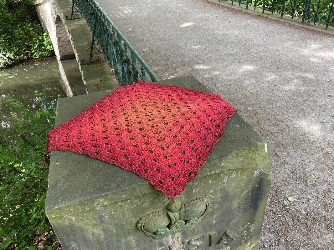 Virusdecke ala Maschenanschlag häkeln