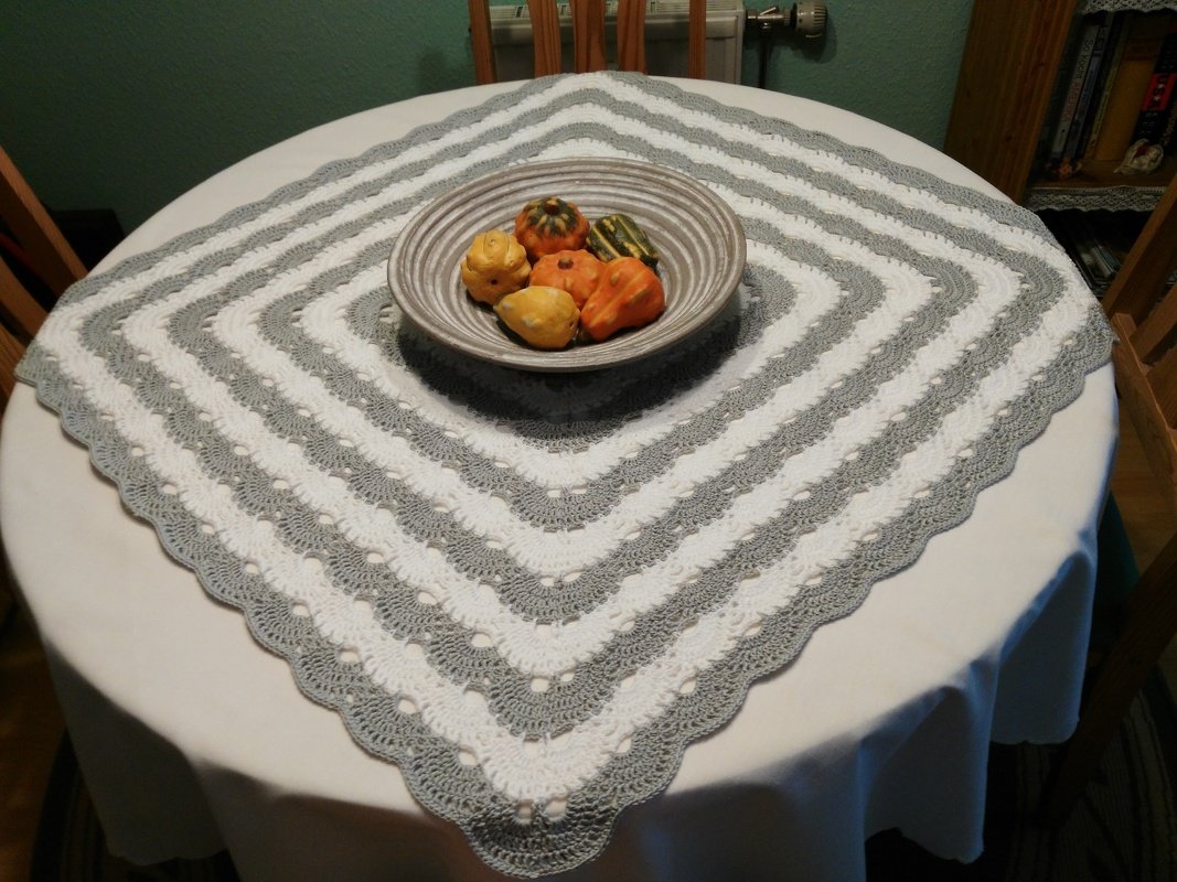 Virusdecke ala Maschenanschlag häkeln