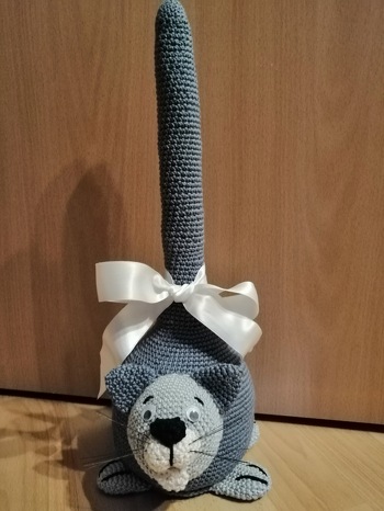 Das ist meine zweite Türstopperkatze. Hat wieder super geklappt. Die hatte sich meine ehemalige Kollegin gewünscht