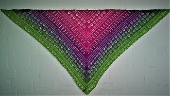 1200m, 3fädiges Garn, 3er Nadel. Klasse Anleitung