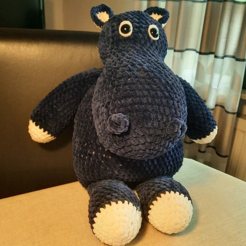 XXL Nilpferd 50 cm Hippo aus Chenillewolle