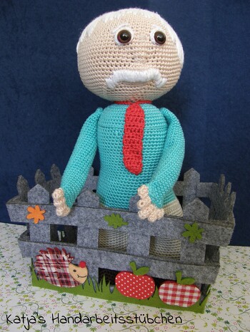 Ich habe den Opa gehäkelt und bin in das Ergebnis ganz verliebt.