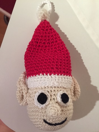 Der kleine Elf kam super an und hat sich ruckzuck häkeln lassen.