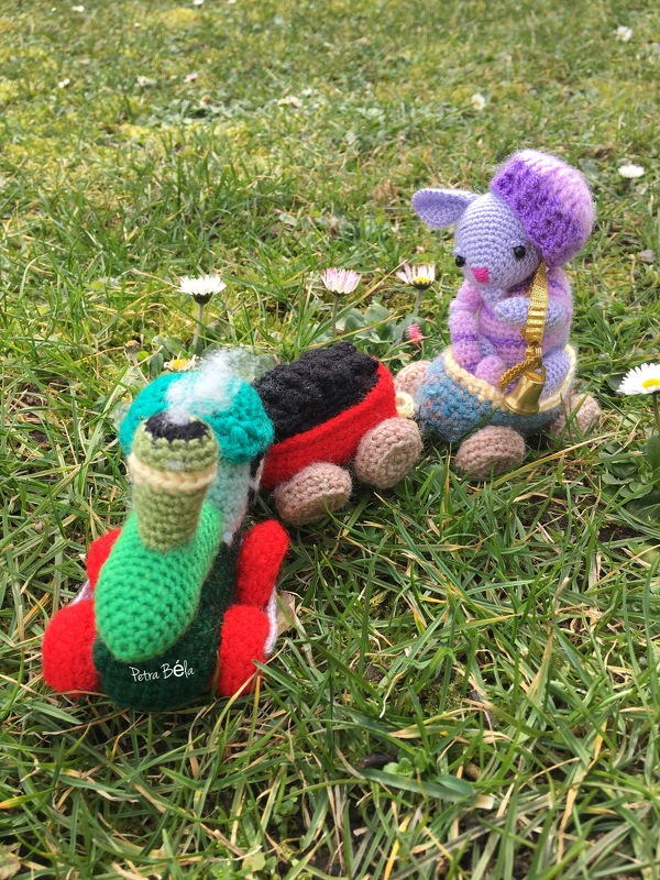 Häkelanleitung Amigurumi / Maus Joey und seine Eisenbahn