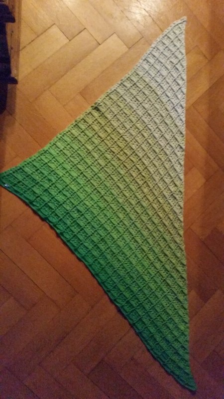 "Lútha 1.0" bezauberndes Dreieckstuch / Häkeltuch