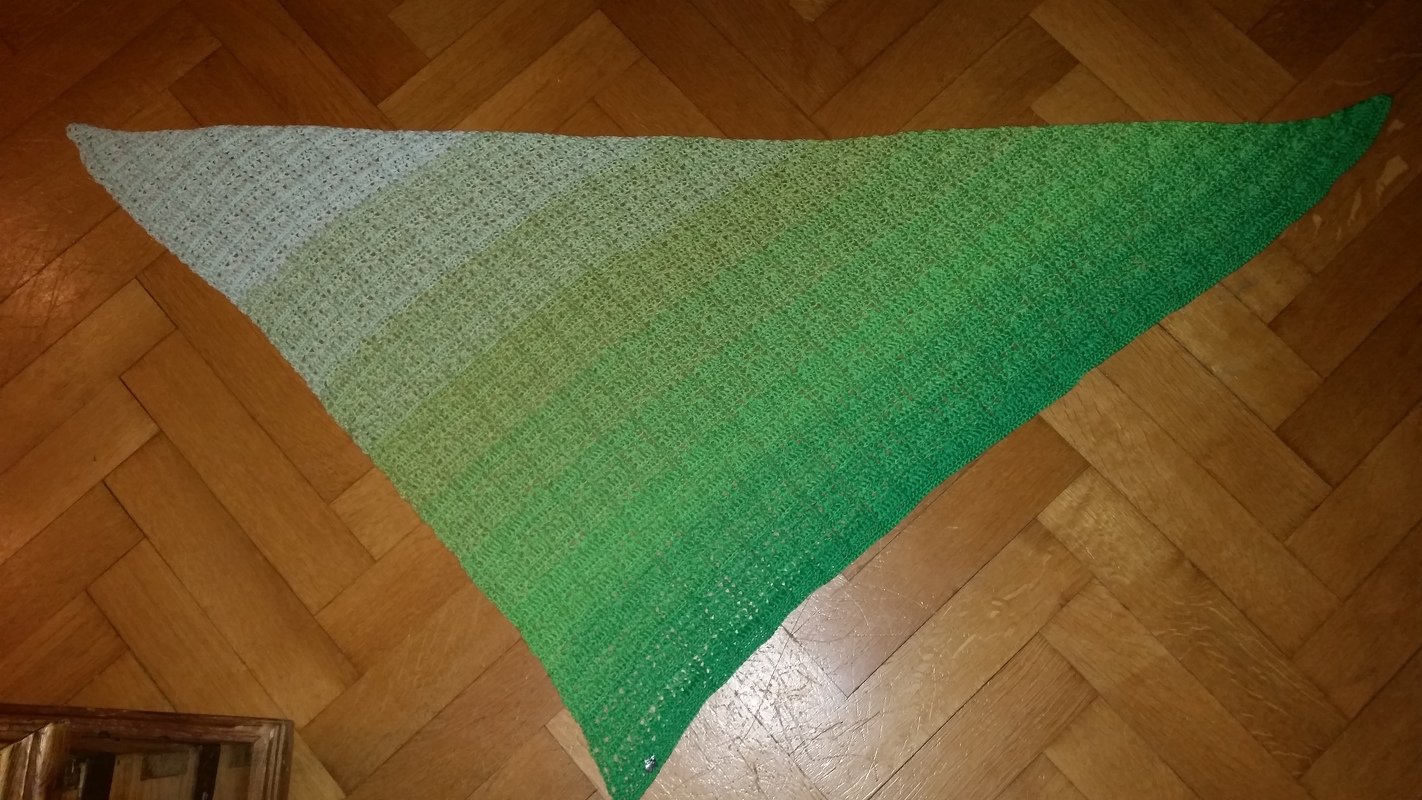 "Lútha 1.0" bezauberndes Dreieckstuch / Häkeltuch