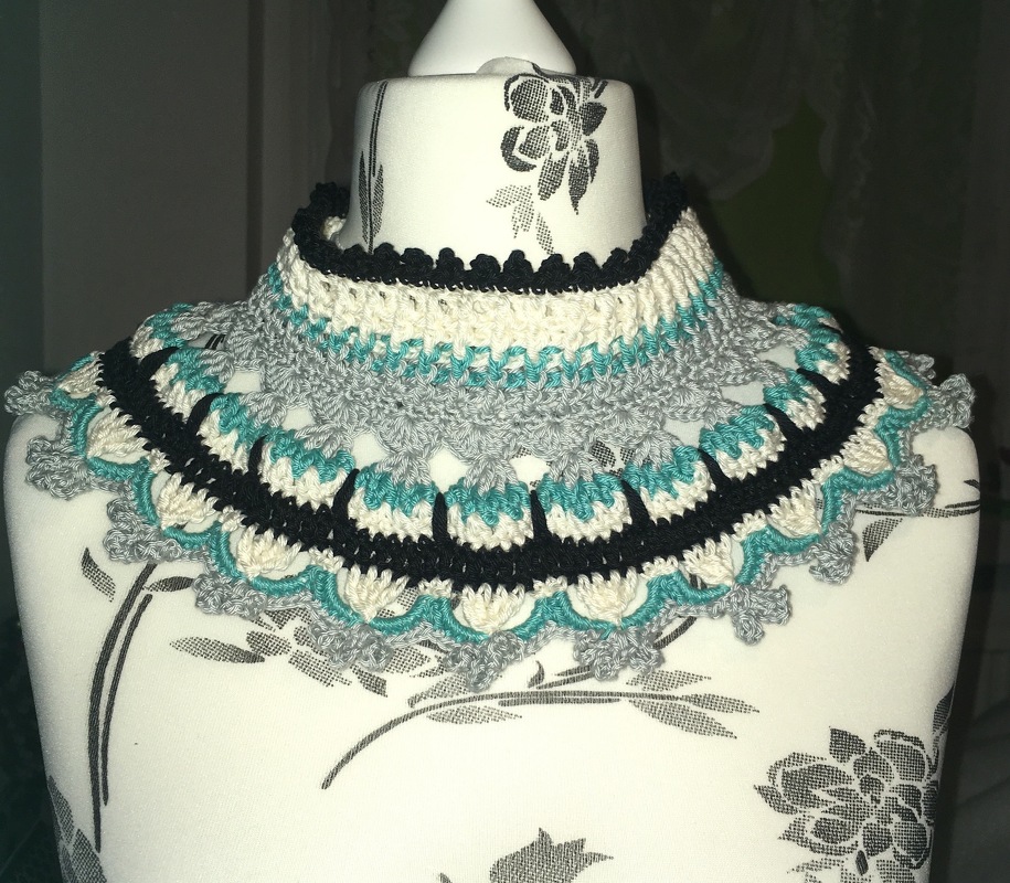 Schmuck- Kragen „Susanne“