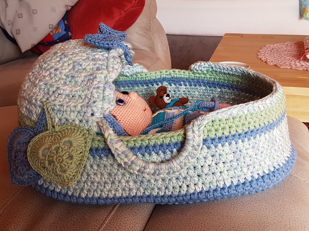Häkelanleitung Puppentragetasche mit Babydecke &amp; Kissen