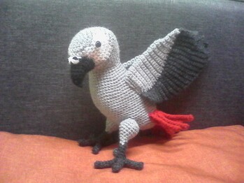 Puhh !! Geschafft ! War nicht leicht, obwohl ich eine geübte Häklerin bin ! Die Anleitung ist ganz toll geschrieben ! Super!! Werde sicher noch einen machen.