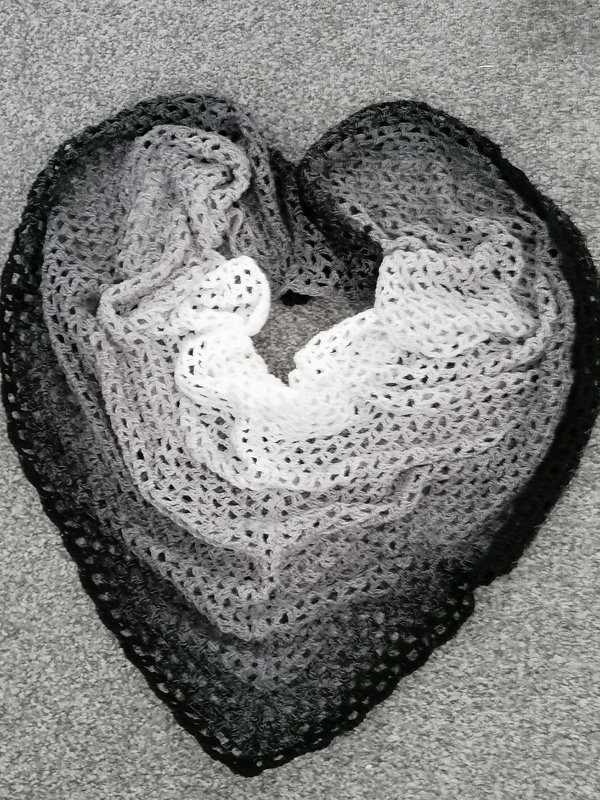 &quot;Everyday&quot; - super leichtes Häkeltuch für jeden Tag