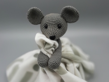 Es ist alles sehr gut erklärt  in der Anleitung.  Hat viel Spaß gemacht.