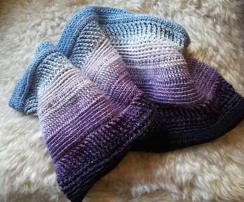 Super nachvollziehbare Anleitung, man muss nicht mitzählen. Ist auch mal schön :-)
Wieder eine tolle Anleitung von MorbenDesign - hat echt Spaß gemacht