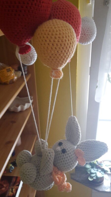 Häkelanleitung Babymobile "Dream" mit Hase, Ballons und Wolken