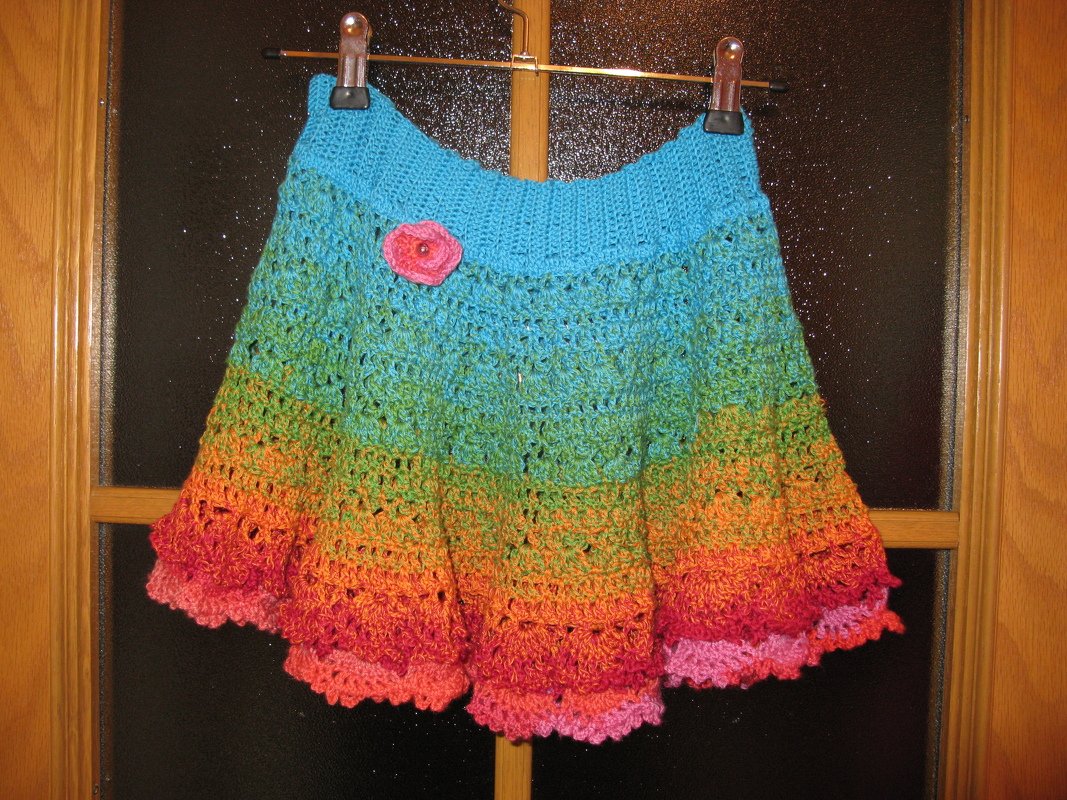 Häkelanleitung Rock &quot;Blütenzauber&quot;