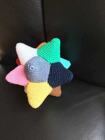 Alles hat prima geklappt, ich habe noch eine kleine Rassel eingefügt. Danke für die schöne Anleitung.