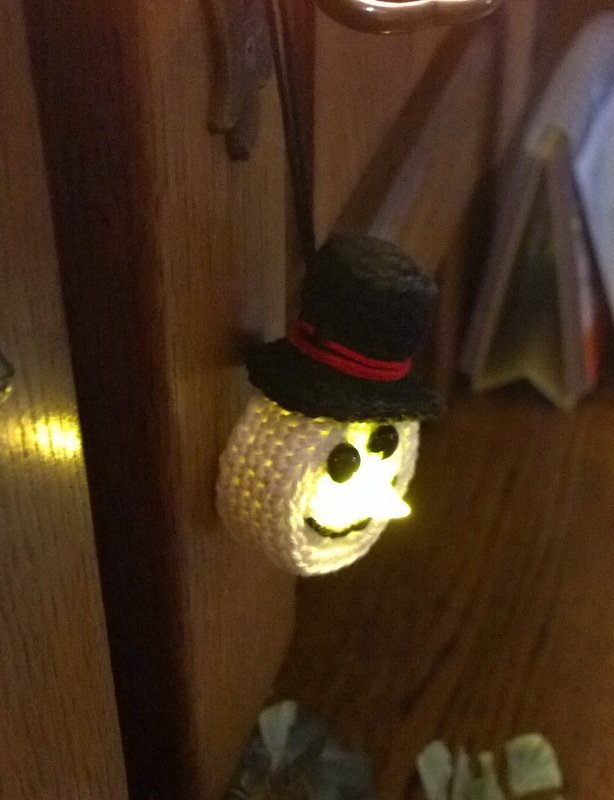 Häkelanleitung Schneemann mit leuchtender Nase - Amigurumi
