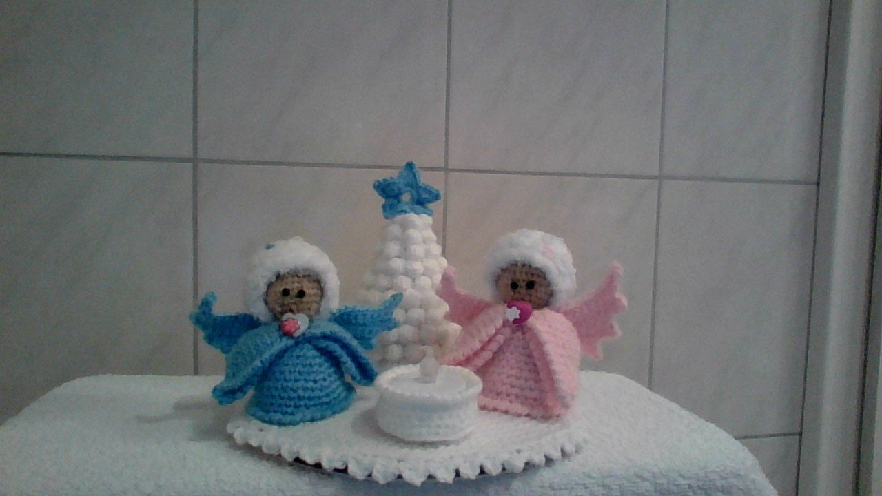 beleuchtete Winterlandschaft mit Engel Christbaum stimmungsvolle Deko Weihnachten