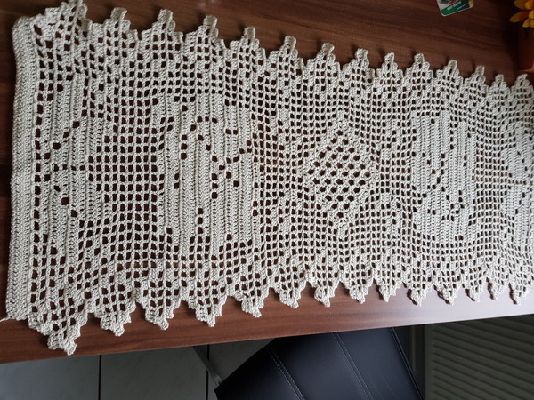 Häkeln / Tischläufer / Herbstlaub