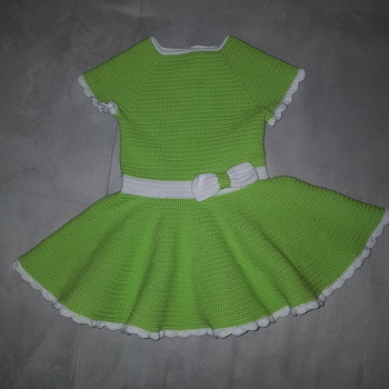 Ich hatte zwar meine Startschwierigkeiten, da ich immer die letzte Masche in der Runde mitgehäkelt habe,  hatte aber schnell den Dreh raus :-)