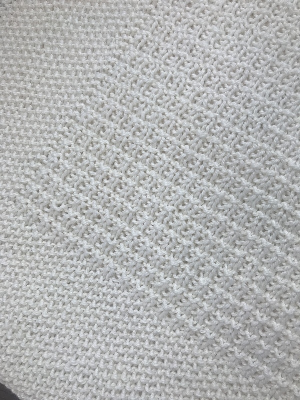 Timeless merino wool baby blanket - knitting pattern