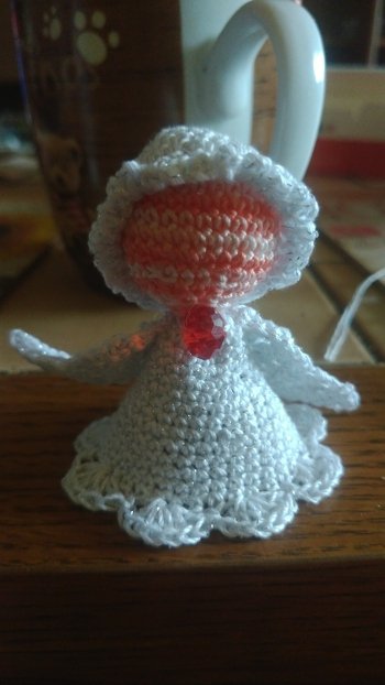 Ist ein süßer kleiner glücksbringer für eine Freundin von mir geworden die bald ins Krankenhaus muss. War super leicht nach zu häkeln. Danke für die tolle Anleitung.