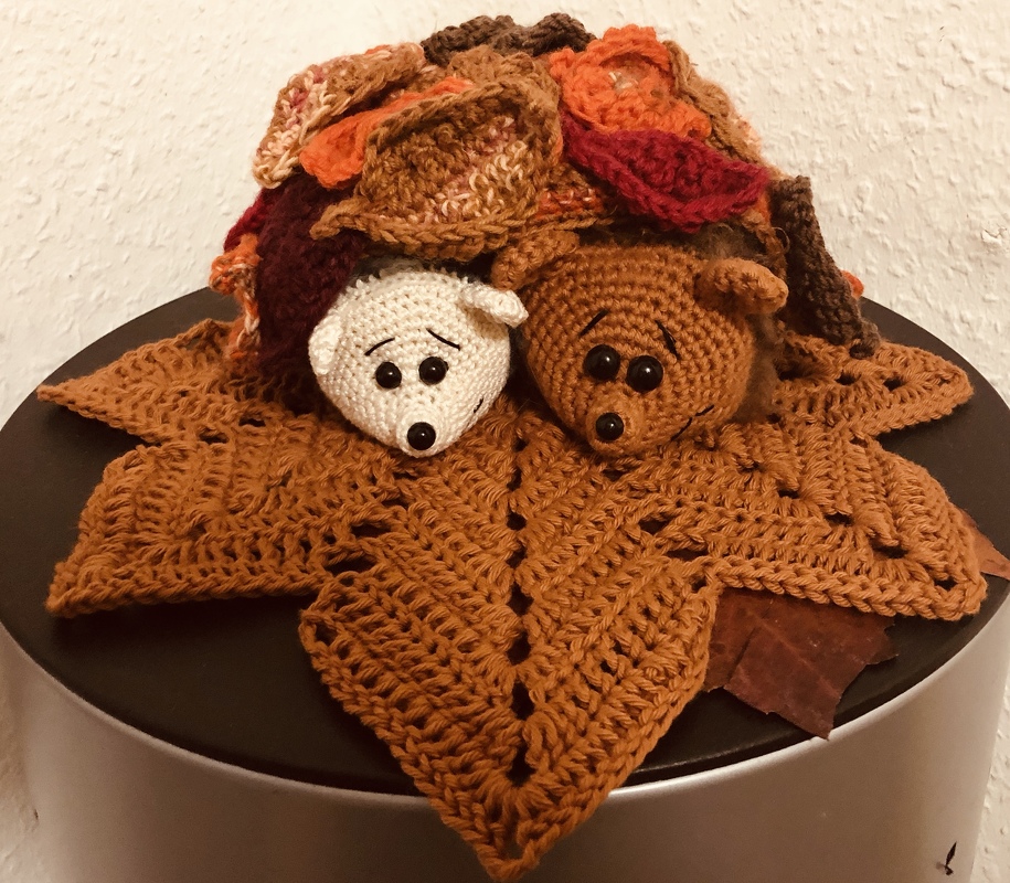 Häkelanleitung Deckchen "Herbstblatt"