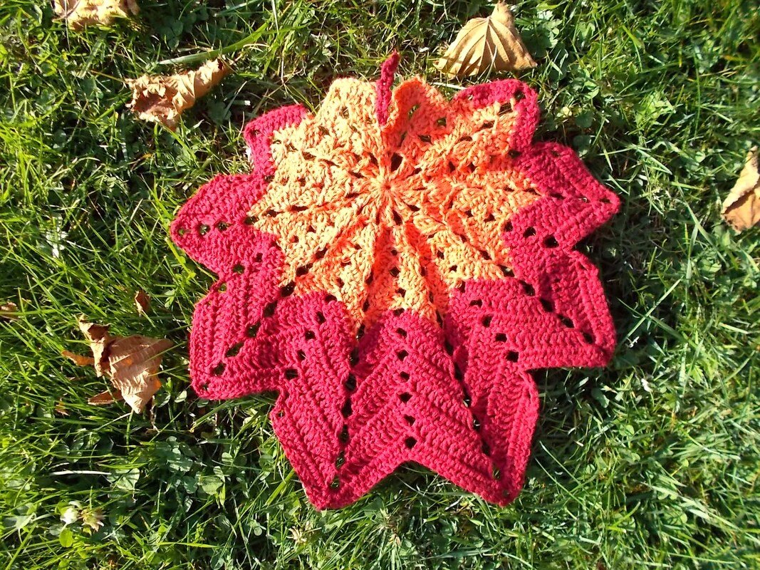 Häkelanleitung Deckchen "Herbstblatt"