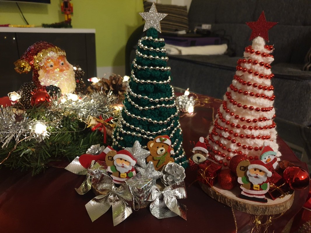 Häkelanleitung kleine Tanne / Weihnachtsbaum häkeln