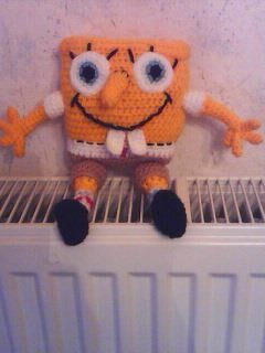 Spongebob ist fertig. Die Anleitung ist sehr gut. Er hat sich schnell häkeln lassen und es gab keine Probleme. Danke für die Anleitung