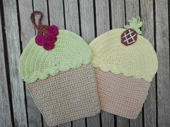 Hab mich zu 2 weiteren Varianten inspirieren lassen: Ananas- und Trauben-Cupcake ;)