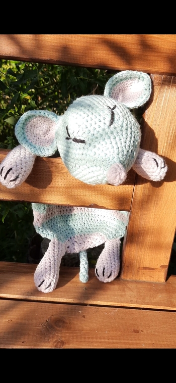 sehr schöne Anleitung, 2 Tage hab ich gebraucht ♡ jetzt kommt Maus Nr. 2 auf die Nadel, es werden Zwillinge beschenkt